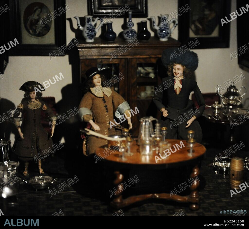 CASA DE MUÑECAS de Petronella DUNOIS. Amsterdam, 1676. Muebles realizados con madera de roble, nogal, cedro y ébano. Rijksmuseum. Amsterdam. Holanda.