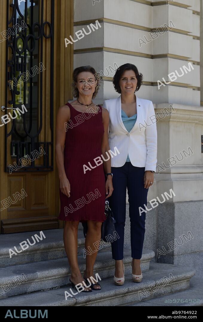 Madrid, 27/08/2015. Isabel García Tejerina recibe en el ministerio a la ministra de agricultura de Portugal, Asunción Cristas. Foto: Maya Balanya ARCHDC.
