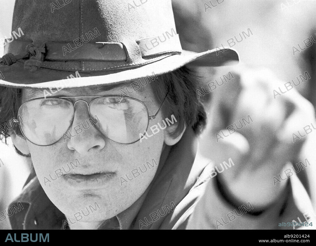 STEVEN SPIELBERG in UNHEIMLICHE BEGEGNUNG DER DRITTEN ART - DIE NEUE VERSION, 1977 (CLOSE ENCOUNTERS OF THE THIRD KIND), unter der Regie von STEVEN SPIELBERG. Copyright COLUMBIA PICTURES.