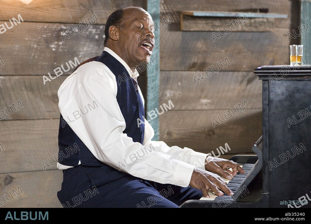 DANNY GLOVER in HONEYDRIPPER, 2007, directed by JOHN SAYLES. Copyright ANARCHIST'S CONVENTION FILMS/HONEYDRIPPER FILMS.