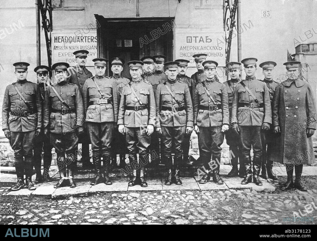 Archangel, Russia:  March 4, 1919 Officers of the United States Expeditionary Forces at their headquarters .   © Underwood Archives / The Image Works.