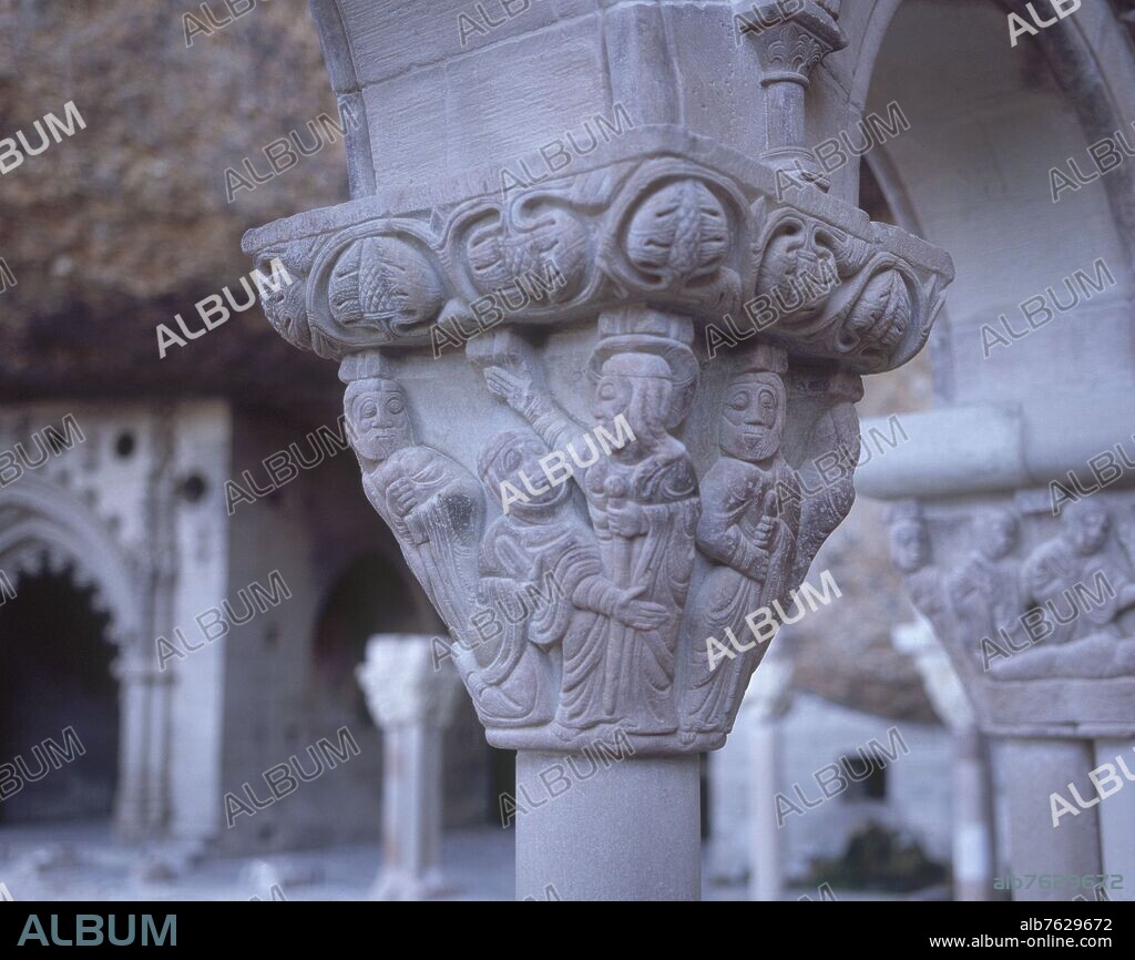 JESUS PERDONANDO A LA MUJER ADULTERA - CAPITEL DEL CLAUSTRO ROMANICO - SIGLO XII.