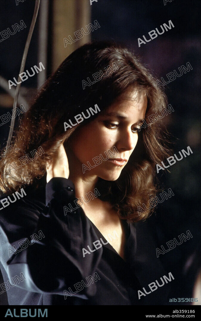 BARBARA HERSHEY en EL ENTE, 1982 (THE ENTITY), dirigida por SIDNEY J. FURIE. Copyright 20TH CENTURY FOX.