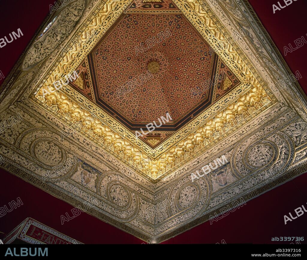 Alcázar de Segovia. Detalle del artesonado que decora el Sala del Trono o del Sóleo. Castilla-León. España.