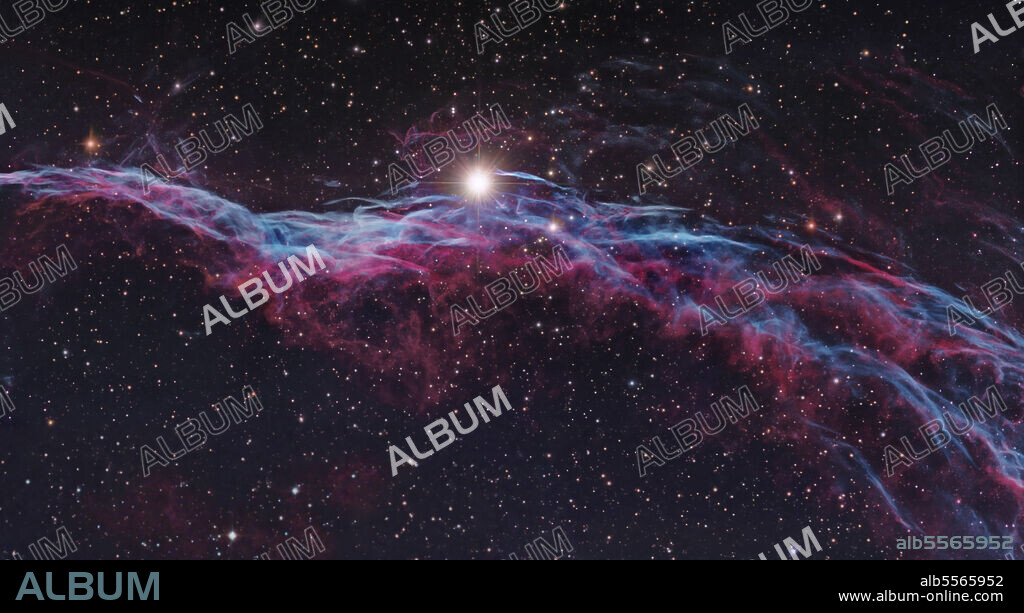 NGC 6960, Veil Supernova Remnant.