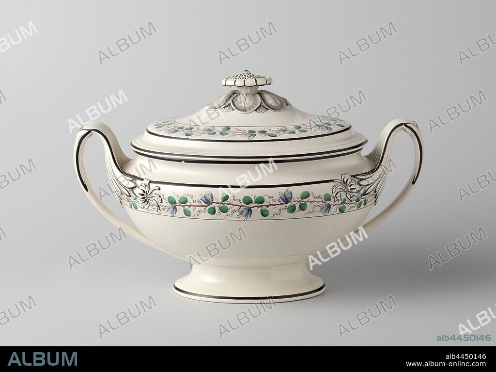 Soup tureen with lid of hard-fired pottery, Wedgood creamware, Soup tureen with lid of hard-fired pottery. The terrine stands on a foot and has high, C-shaped ears. The top of the ears has the shape of a (papyrus?) Leaf that lies against the terrine. A flower in relief runs from either side of the terrine from the leaf. The lid is arched and has a flat bud in the shape of a flower. The terrine and the lid are painted with black lines and a branch with flowers and fruits. The terrine is marked: Wedgwood., Wedgwood, England, c. 1770 - c. 1780, earthenware, h 27.0 cm h 20.7 cm × d 25.2 cm × w 43.5 cm d 13.0 cm × w 18.2 cm h 10.0 cm × d 21.9 cm × w 28.7 cm.