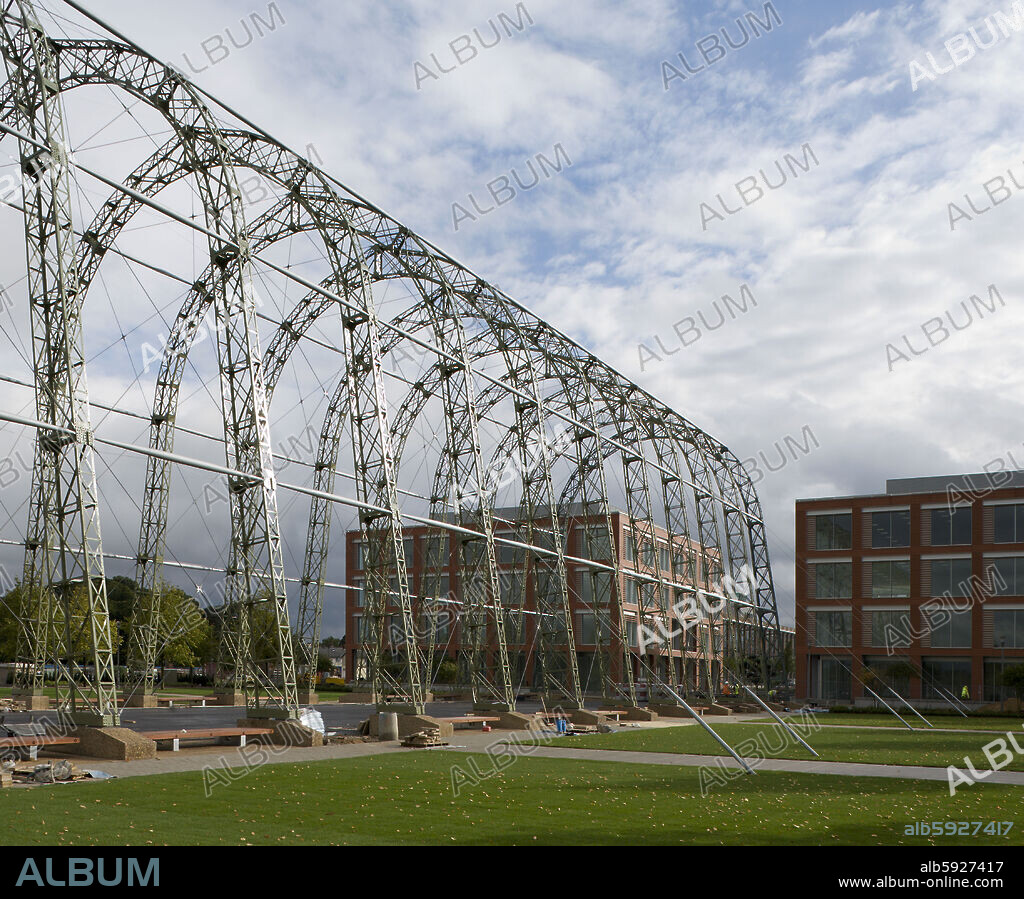 ROYAL DEFENCE AGENCY FARNBOROUGH 1910 PORTABLE AIRSHIP HANGAR AND OFFICES BY ALLIES & MORRISON.