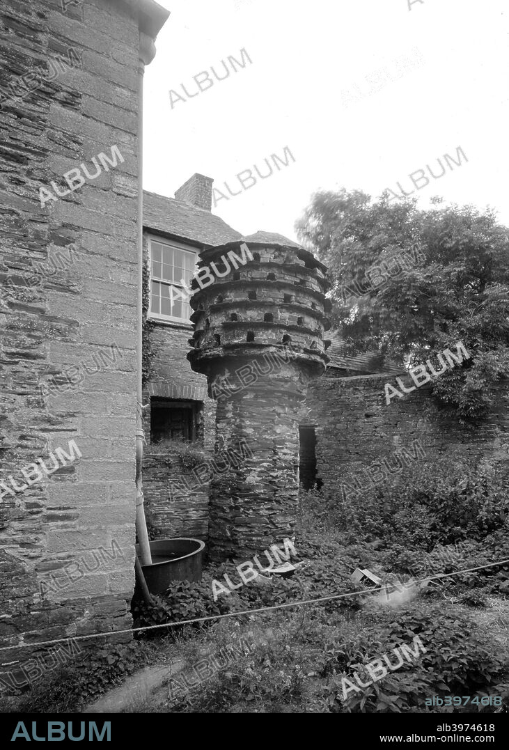 Dovecote at Harlyn House, St Merryn, Cornwall, 1954. A pillar dovecote at Harlyn House, St Merryn, probably dating from the 18th century. The birds housed in the cote provided fresh meat and eggs throughout the year. This is a particularly unusual type and possibly unique in Cornwall.