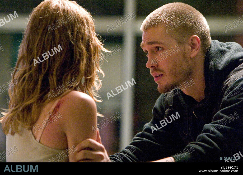 CHAD MICHAEL MURRAY und ELISHA CUTHBERT in HOUSE OF WAX, 2005, unter der Regie von JAUME COLLET-SERRA. Copyright WARNER BROS. / VALITUTTI, VINCE.
