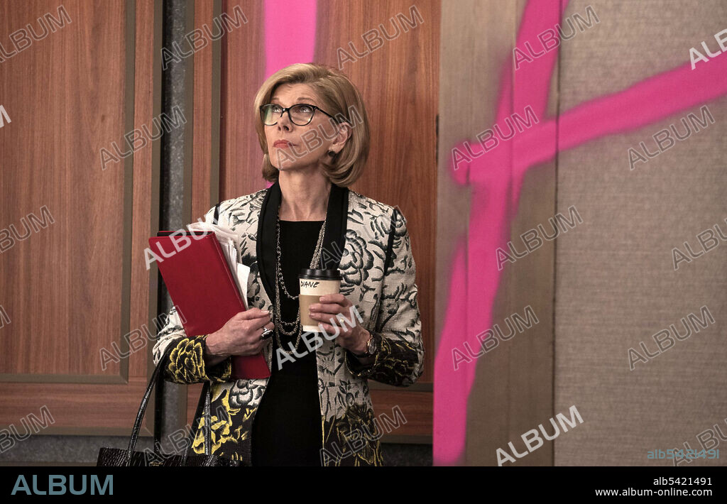 CHRISTINE BARANSKI in THE GOOD FIGHT, 2017, unter der Regie von MICHELLE KING und ROBERT KING. Copyright SCOTT FREE PRODUCTIONS.