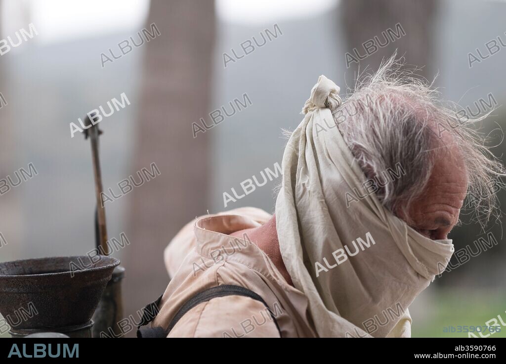 MIQUEL GELABERT en LA VIDA LLIURE, 2017, dirigida por MARC RECHA. Copyright La Perifèrica Producciones / TV3 / Turkana Films.