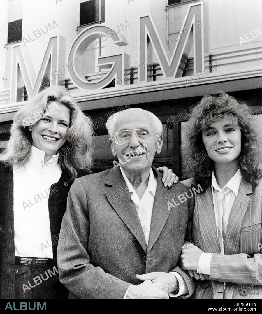 CANDICE BERGEN, GEORGE CUKOR y JACQUELINE BISSET en RICAS Y FAMOSAS, 1981 (RICH AND FAMOUS), dirigida por GEORGE CUKOR. Copyright M.G.M.