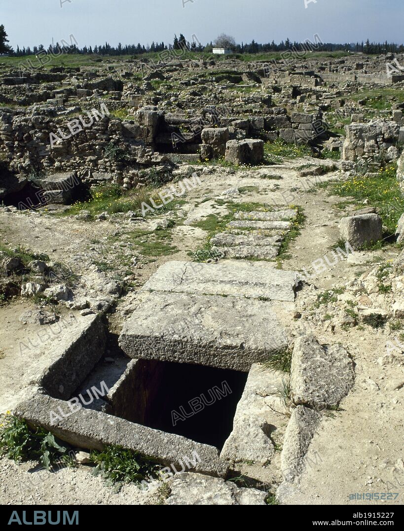 Syria. Ancient Near East. Phoenicians. Ugarit (Ras Shamra). Ancient city, founded in 6000BC and abandoned in 1190 BC. Remains of a well. (Photo taken before the Syrian Civil War).