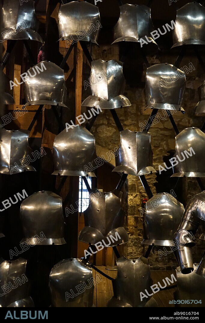 Example of Munition Armours, refers to any mass-produced armour, historically stockpiled in armouries to equip both foot soldiers and mounted cuirassiers. Dated 17th Century.