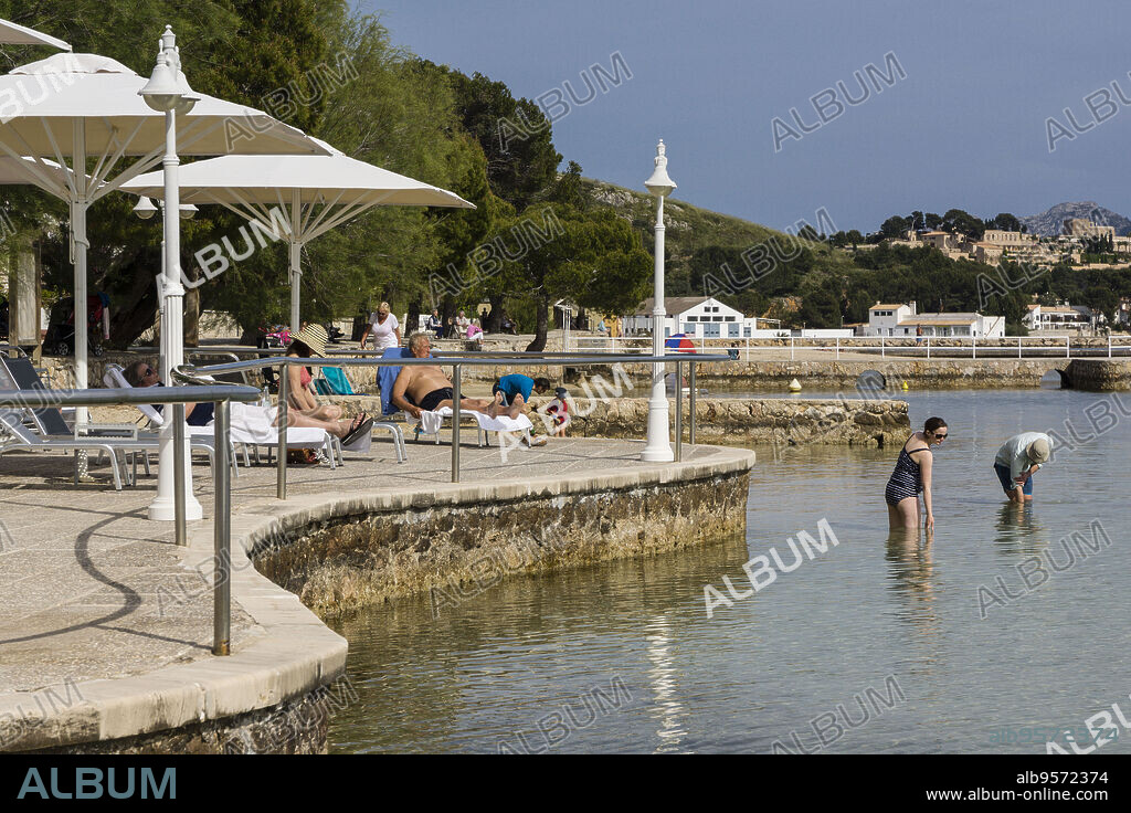 Hotel Miramar, puerto de Pollensa, paseo Colón, bahia de Pollença, Mallorca, balearic islands, spain, europe.