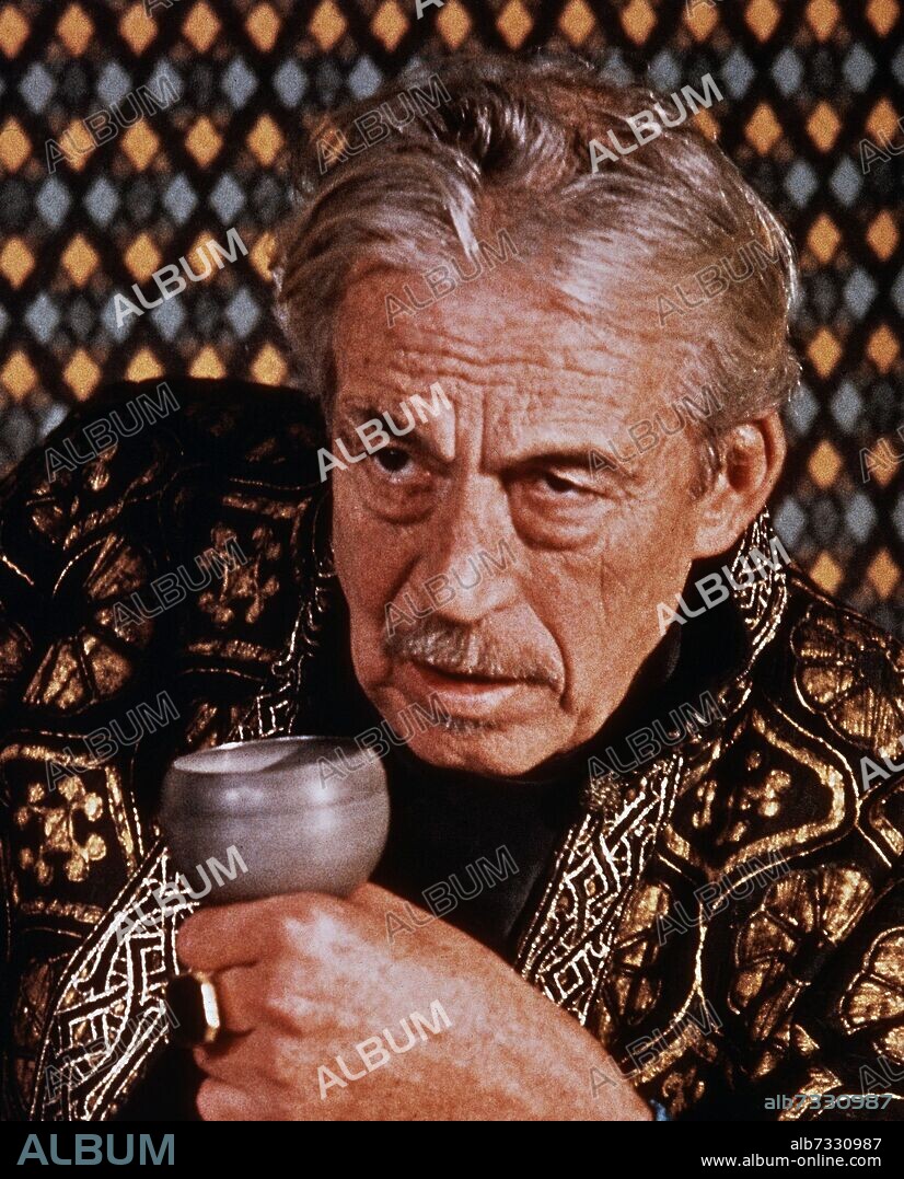 JOHN HUSTON EN LA PELICULA PASEO POR EL AMOR Y LA MUERTE - 1969.