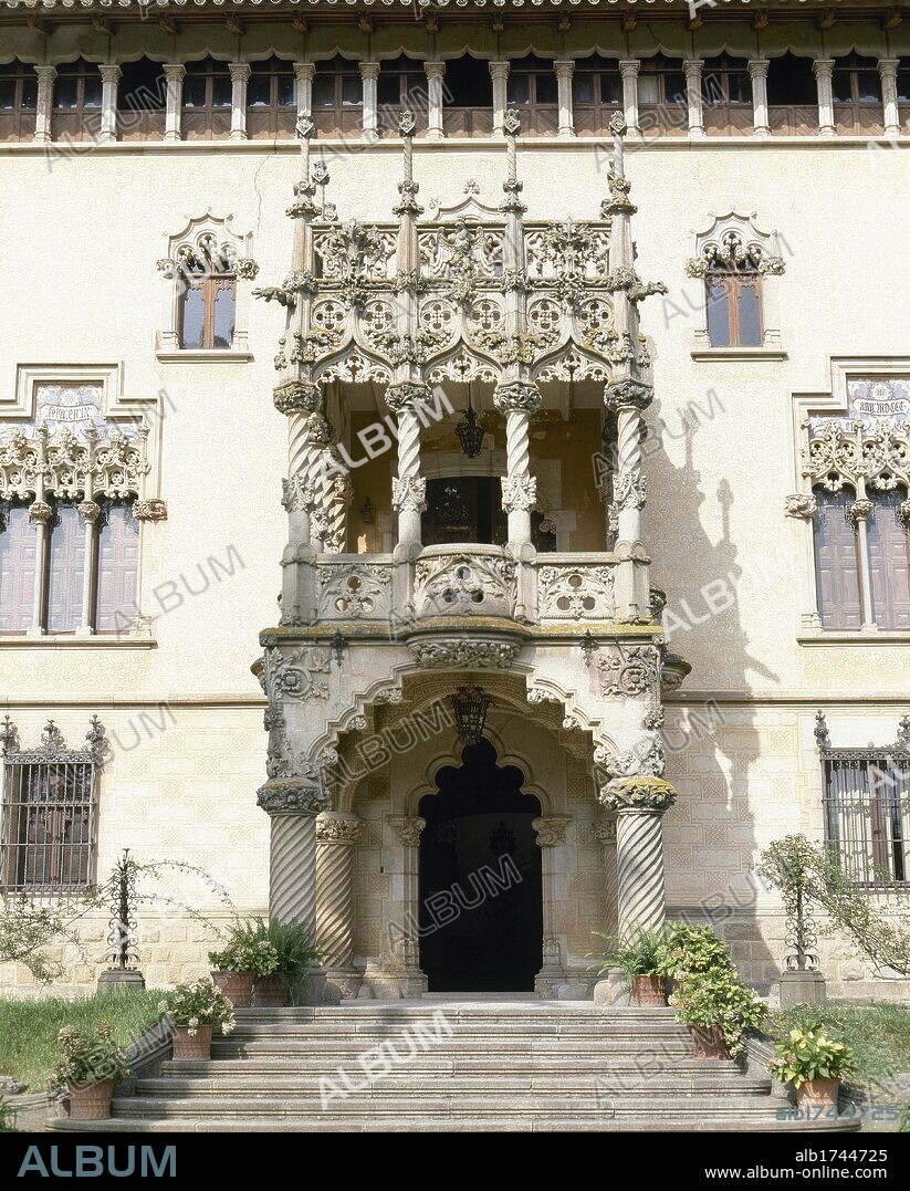 Spain, Catalonia, Barcelona province, Argentona. Gari House. Modernist building designed by  Josep Puig i Cadafalch, 1898-1900. Detail of the facade, with decorative Neo-gothic style elements.