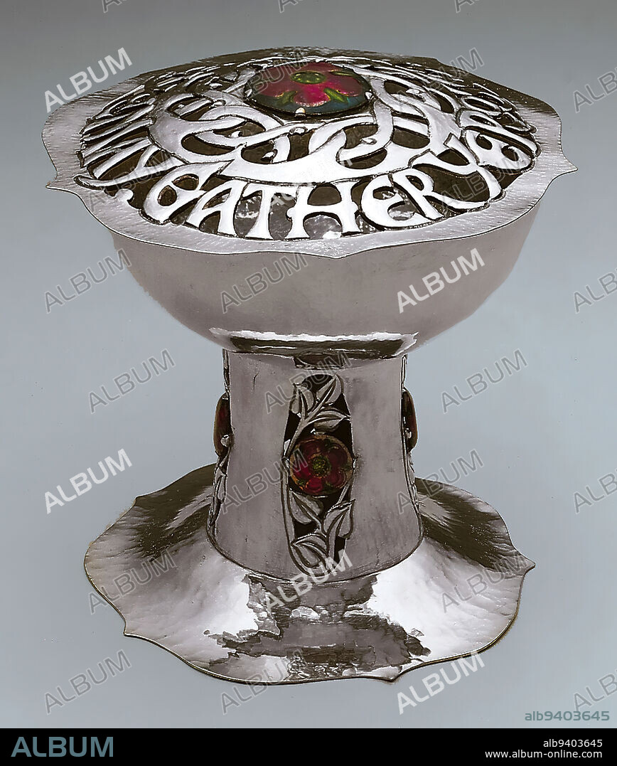 Pot-pourri casket, c. 1906, John Williams; Maker: Patrick Roche, English, 1877-1942, 5 3/8 x 6 in. (13.65 x 15.24 cm), Silver, England, Art Nouveau.