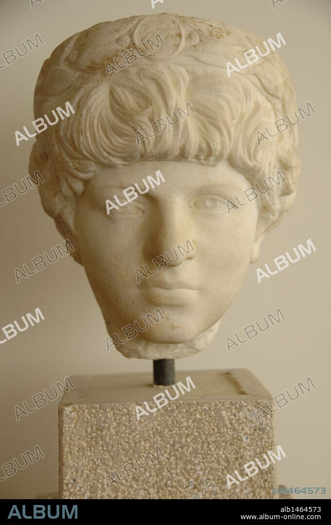 LUCIO AURELIO VERO AUGUSTO (Lucius Aurelius Verus Augustus). Emperador romano (161-169), hijo de L. Ceionio Cómodo y adoptado por el emperador Antonio Pio (138), a la muerte del cual fue asociado al poder por Marco Aurelio. BUSTO DE LUCIUS VERUS Museo Arqueológico de Olimpia. Provincia de Ilía. Región del Peloponeso. Grecia.