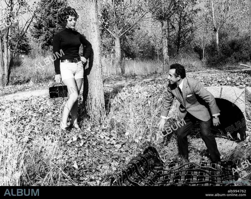 ESPERANZA ROY in SECUESTRO A LA ESPAÑOLA, 1972, directed by MATEO CANO. Copyright CYE FILMS.