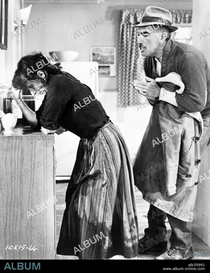 ANNA MAGNANI and ANTHONY QUINN in WILD IS THE WIND, 1957, directed by GEORGE CUKOR. Copyright PARAMOUNT PICTURES.