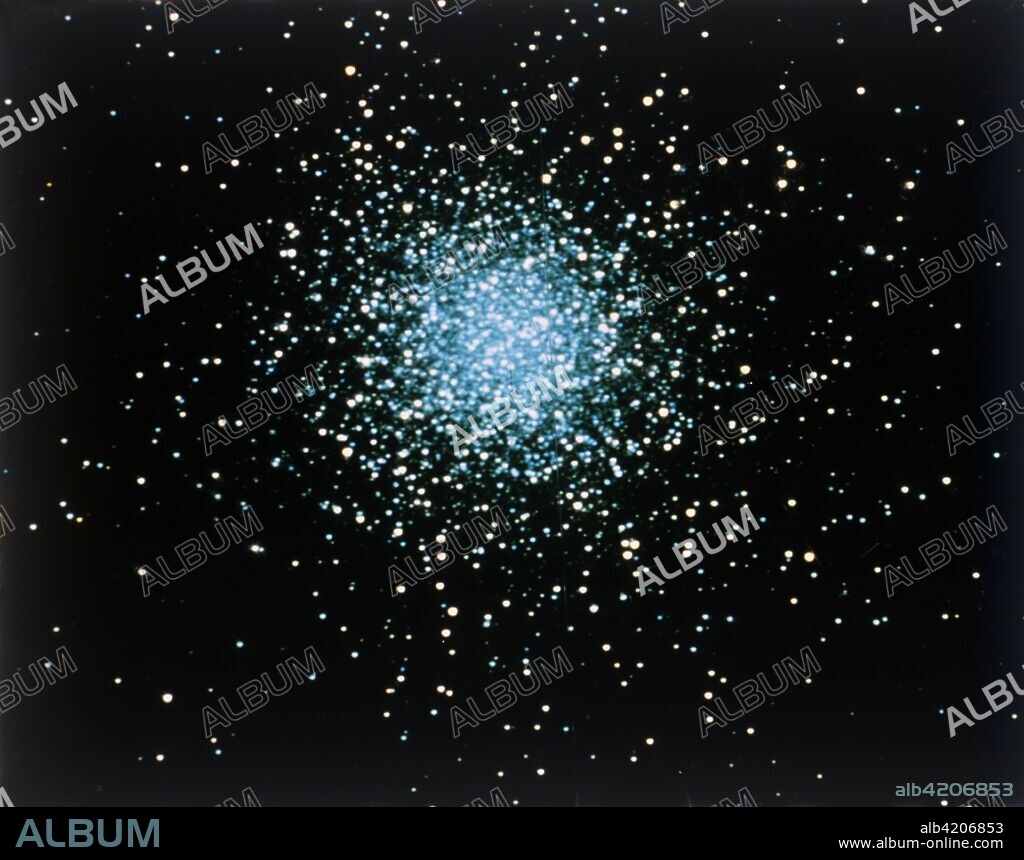 Hercules Globular Cluster. The Great Globular Cluster in Hercules or the Hercules Globular Cluster, (Messier 13) is a cluster of several hundred thousand stars in the constellation of Hercules.