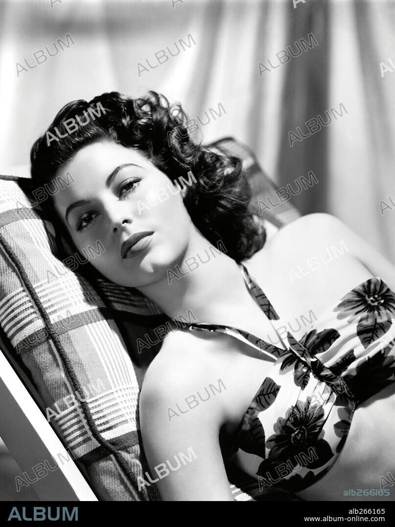 AVA GARDNER in WHISTLE STOP, 1946, directed by LEONIDE MOGUY. Copyright UNITED ARTISTS.