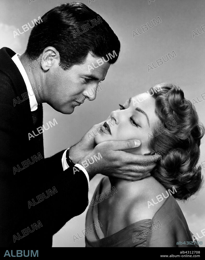LANA TURNER y LEE PHILIPS en VIDAS BORRASCOSAS, 1957 (PEYTON PLACE), dirigida por MARK ROBSON. Copyright 20TH CENTURY FOX.