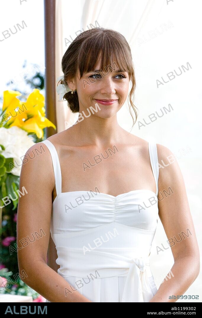 RASHIDA JONES in I LOVE YOU, MAN, 2009, directed by JOHN HAMBURG. Copyright De Line Pictures/Dreamworks SKG/ / GARFIELD, SCOTT.