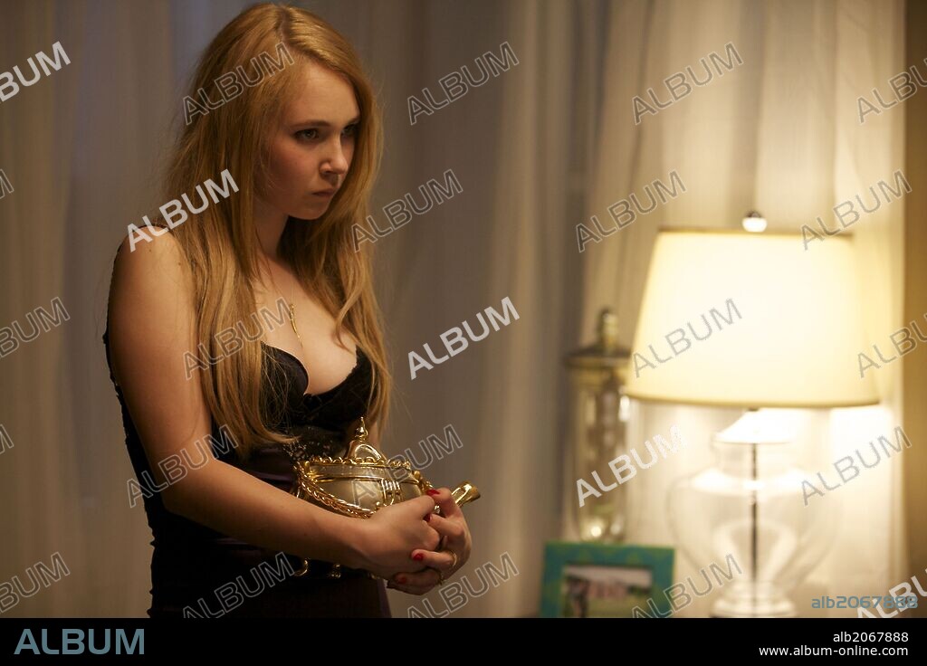 JUNO TEMPLE in THE BRASS TEAPOT, 2012, directed by RAMAA MOSLEY. Copyright ATLANTIC PICTURES.