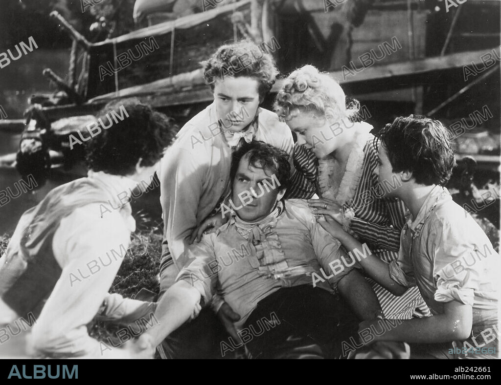 EDNA BEST, FREDDIE BARTHOLOMEW, TERRY KILBURN, THOMAS MITCHELL and TIM HOLT in SWISS FAMILY ROBINSON, 1940, directed by EDWARD LUDWIG. Copyright RKO.