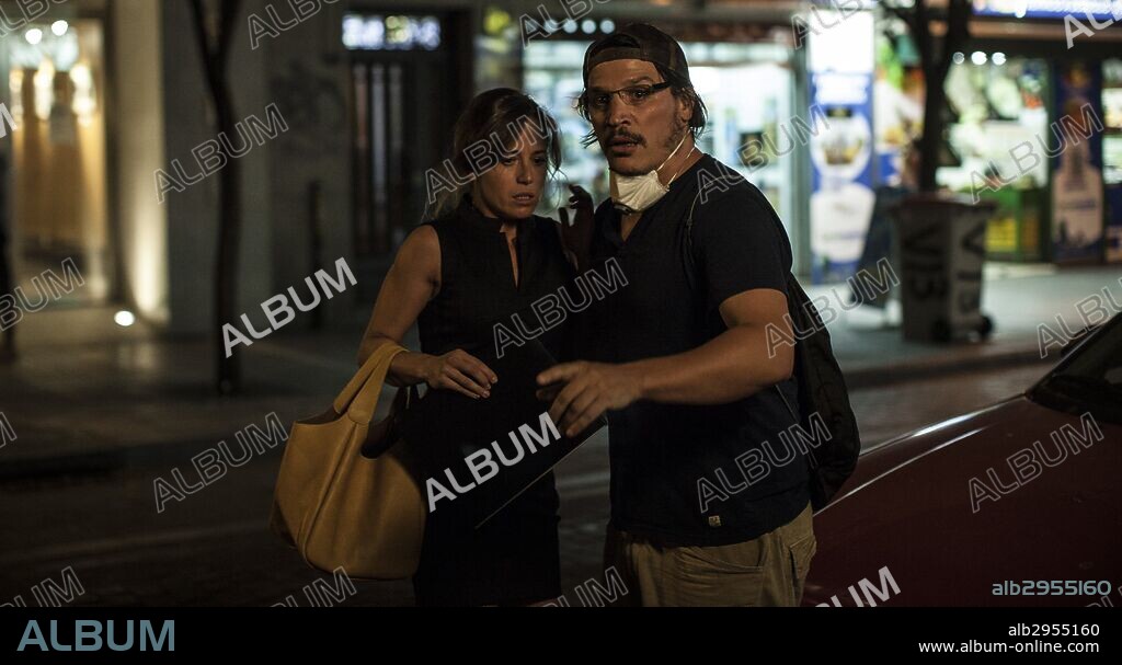 MARTA ETURA and SERGIO PERIS-MENCHETA in HABLAR, 2015, directed by JOAQUIN ORISTRELL. Copyright AQUI Y ALLI FILMS/CANAL+ ESPAÑA/PRODUCCIONES CRISTINA ROTA.