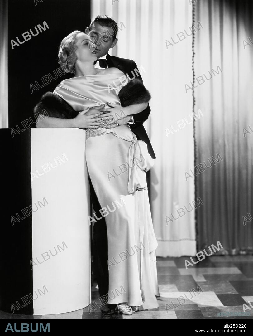 CAROLE LOMBARD und CLARK GABLE in NO MAN OF HER OWN, 1932, unter der Regie von WESLEY RUGGLES. Copyright PARAMOUNT PICTURES.
