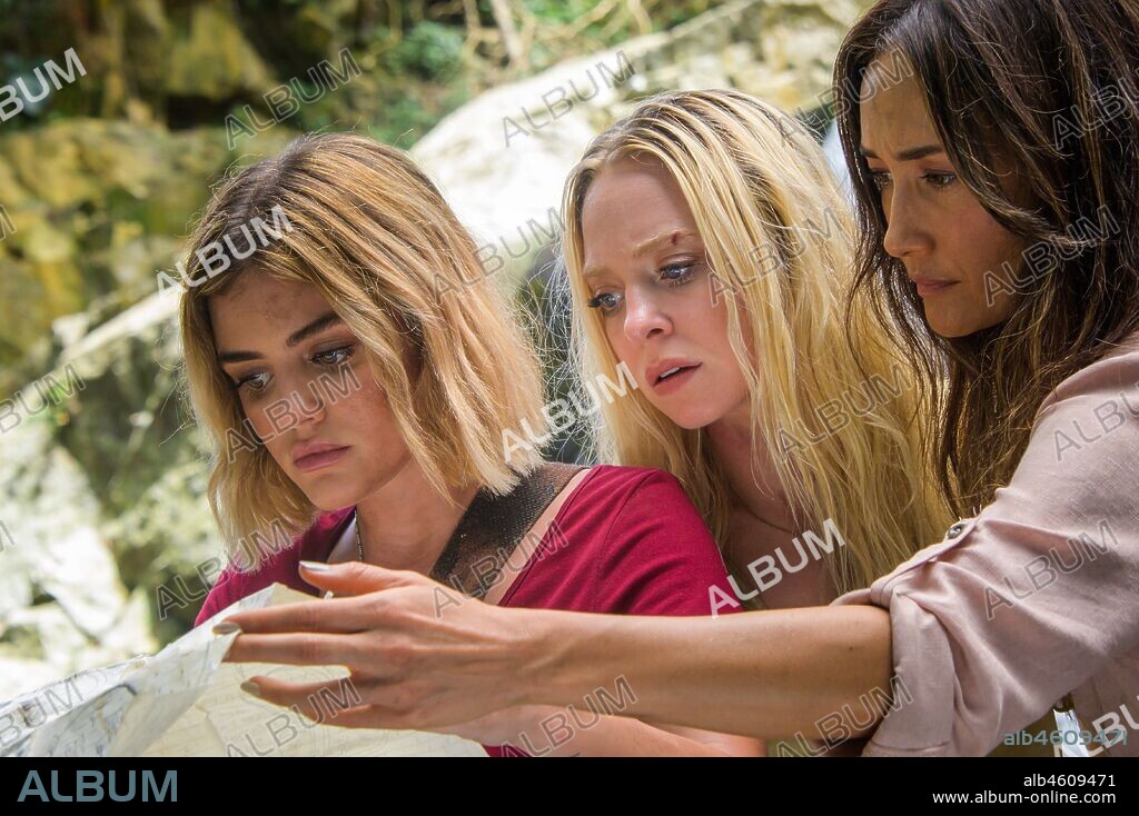 LUCY HALE, MAGGIE Q and PORTIA DOUBLEDAY in FANTASY ISLAND, 2020, directed by JEFF WADLOW. Copyright Blumhouse Productions / Columbia Pictures.
