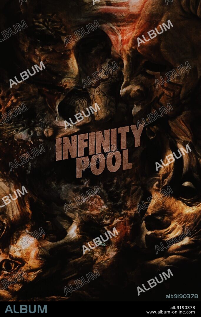 Poster de PISCINA INFINITA, 2023 (INFINITY POOL), dirigida por BRANDON CRONENBERG. Copyright Elevation Pictures.