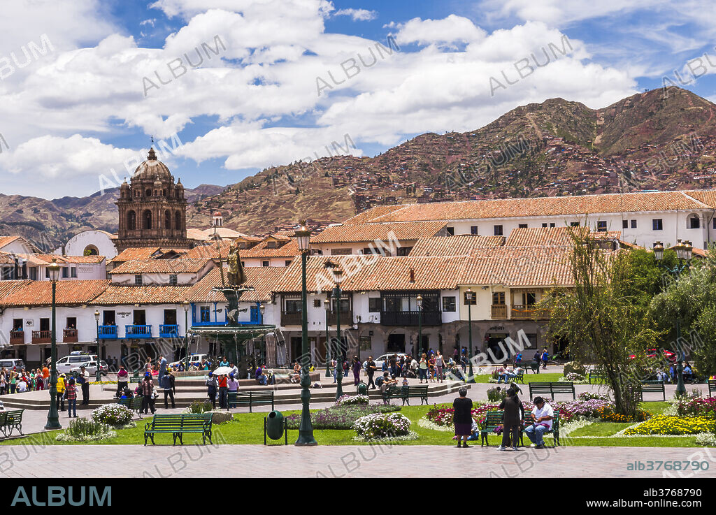 Plaza de Armas, UNESCO World Heritage Site, Cusco (Cuzco), Cusco Region, Peru, South America.