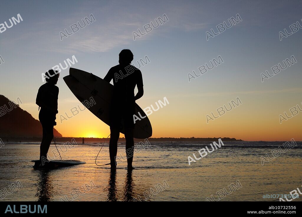Surf, Zurriola Beach, Donostia, San Sebastian, Gipuzkoa, Basque Country, Spain.