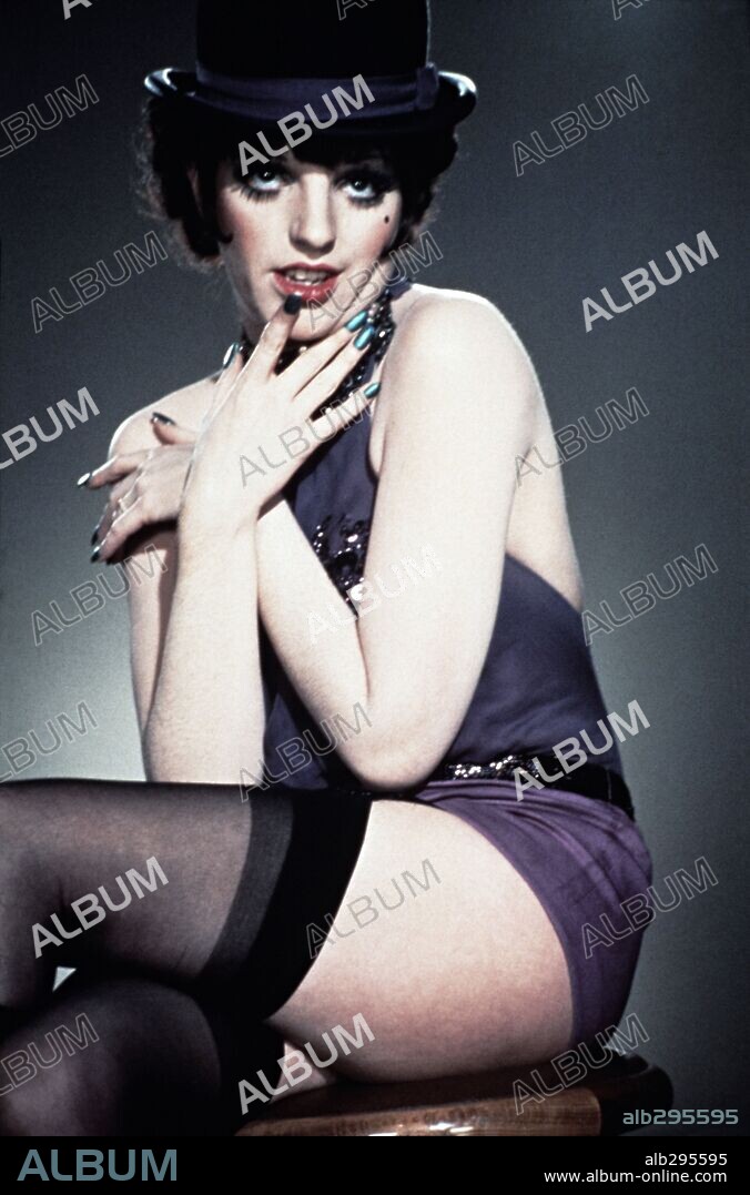 LIZA MINNELLI in CABARET, 1972, unter der Regie von BOB FOSSE. Copyright ABC/ALLIED ARTISTS.