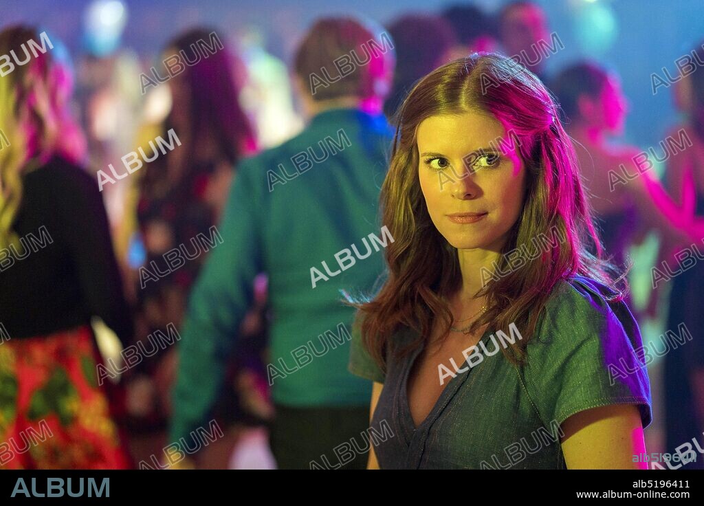 KATE MARA en A TEACHER, 2020, dirigida por HANNAH FIDELL. Copyright FX PRODUCTIONS.