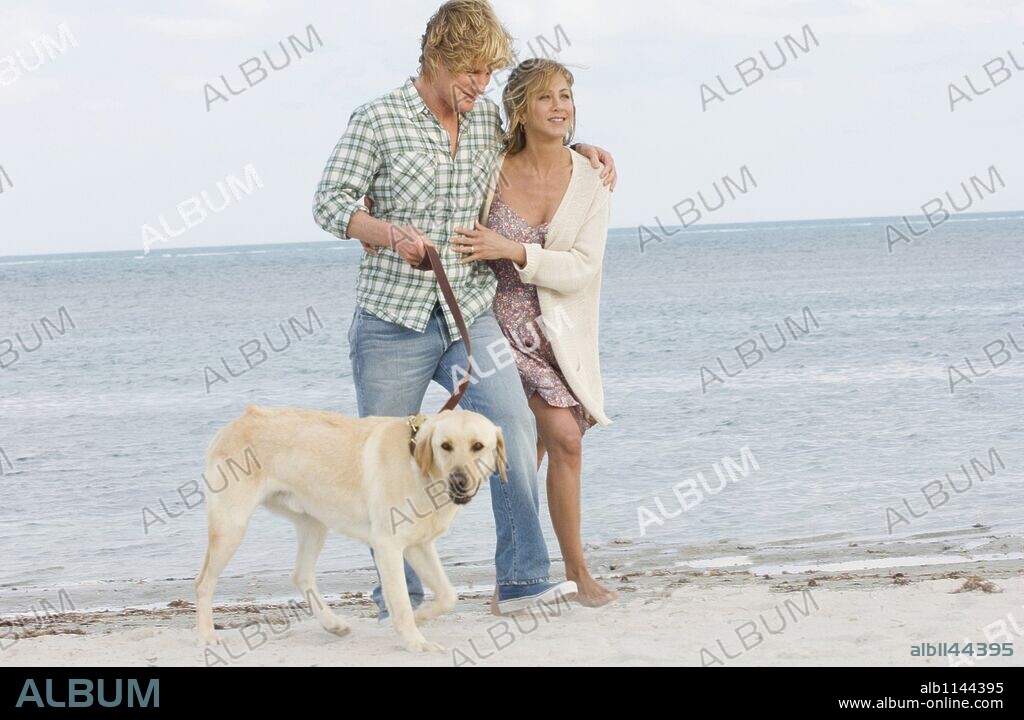 JENNIFER ANISTON and OWEN WILSON in MARLEY & ME, 2008, directed by DAVID FRANKEL. Copyright FOX 2000 PICTURES/REGENCY ENTERPRISES / WETCHER, BARRY.