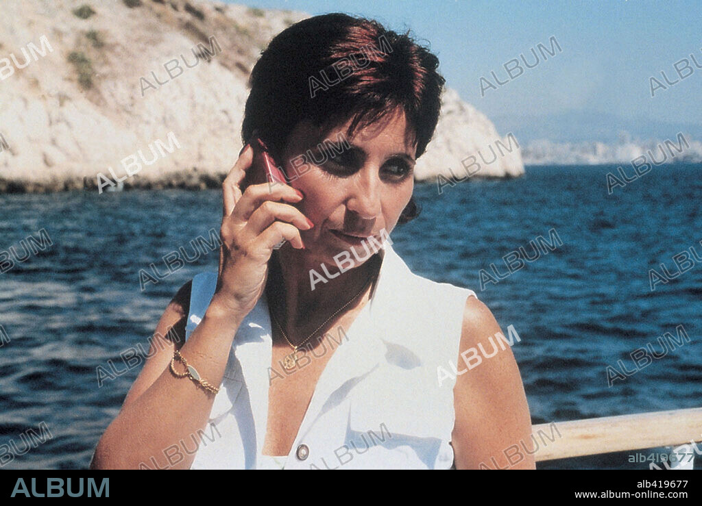 ARIANE ASCARIDE dans MARIE-JO ET SES DEUX AMOURS, 2002, réalisé par ROBERT GUEDIGUIAN. Copyright AGAT FILMS & CIE/FRANCE 3 CINEMA.