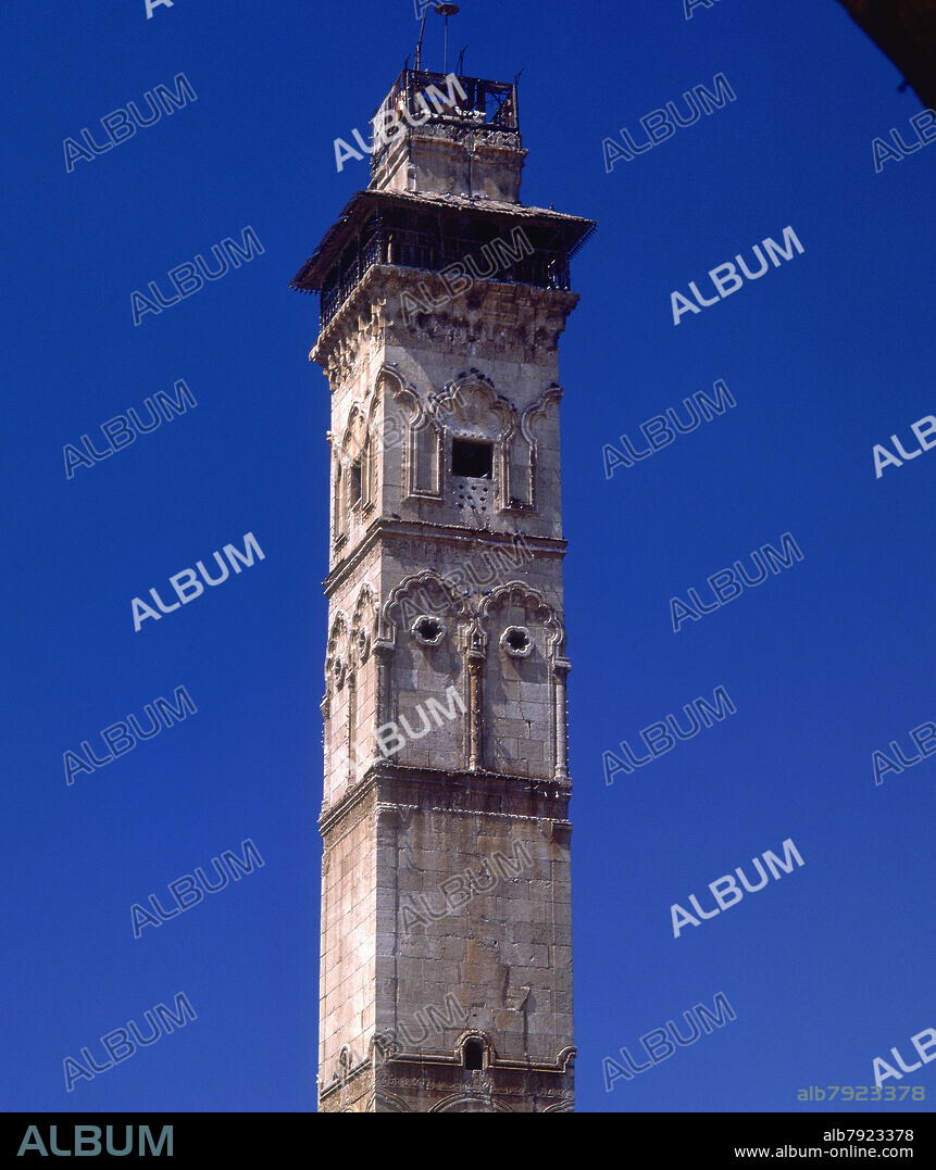 ALMINAR O MINARETE DE LA MEZQUITA DJAMI ZOKORIYA- EPOCA SELYUCIDA.