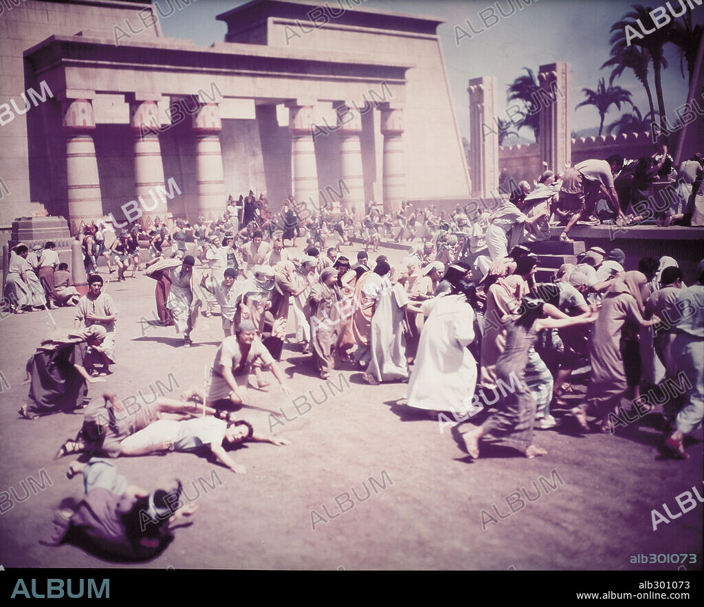 SINUHE EL EGIPCIO, 1954 (THE EGYPTIAN), dirigida por MICHAEL CURTIZ. Copyright 20TH CENTURY FOX.