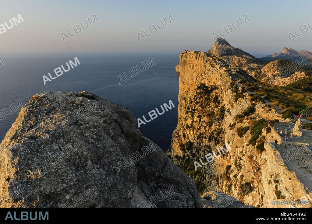 Mirador de Sa Creueta, punta de La Nao,peninsula de Formentor, Pollença, Parque natural de la Sierra de Tramuntana, Mallorca,Islas Baleares, Spain.