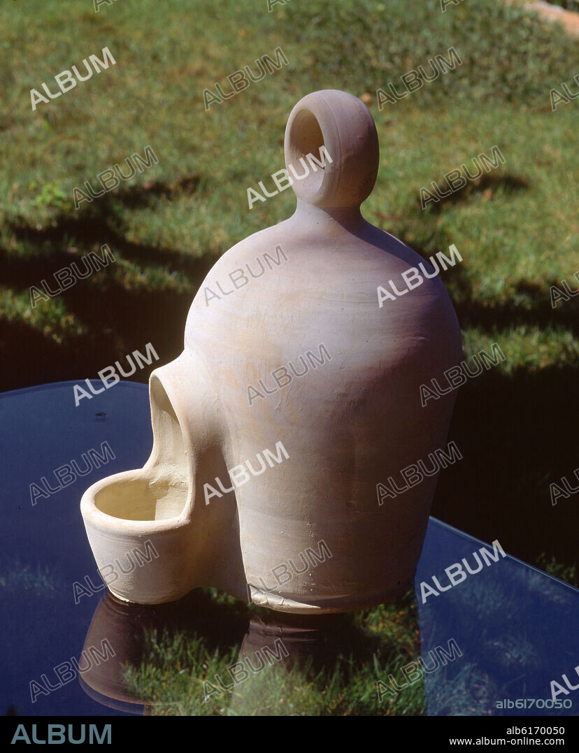 BEBEDERO DE PAJAROS EN BARRO BLANCO SIN VIDRIAR - CERAMICA PARA AGUA.