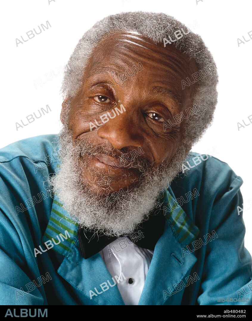 DICK GREGORY in THE HOT CHICK, 2002, directed by TOM BRADY. Copyright TOUCHSTONE PICTURES.