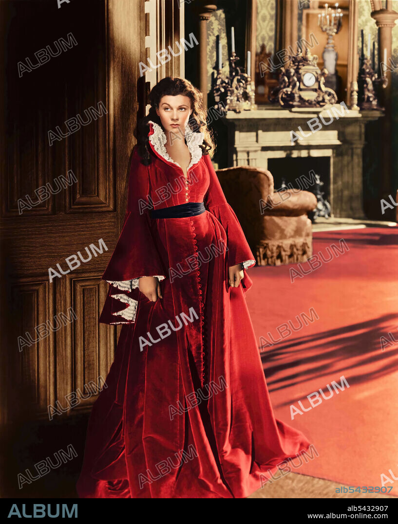 VIVIEN LEIGH in GONE WITH THE WIND, 1939, directed by GEORGE CUKOR and VICTOR FLEMING. Copyright M.G.M.