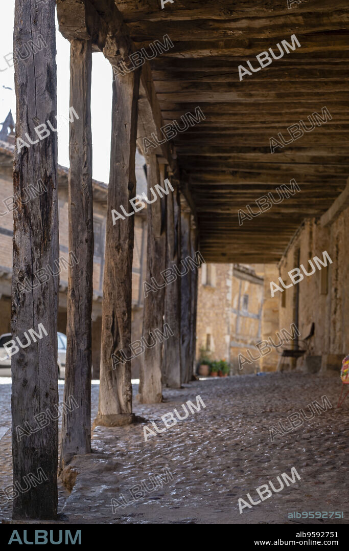 casas fabricadas con entramado de madera de sabina, Calatañazor, Soria, Comunidad Autónoma de Castilla, Spain, Europe.