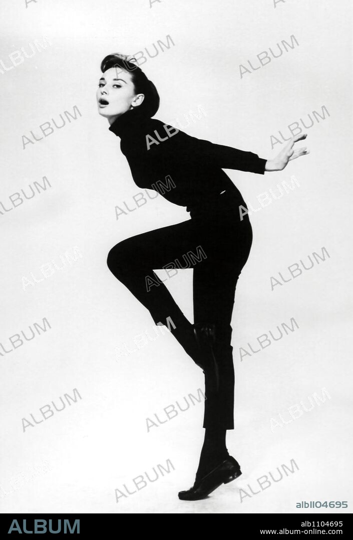 AUDREY HEPBURN in FUNNY FACE, 1957, directed by STANLEY DONEN. Copyright PARAMOUNT PICTURES.