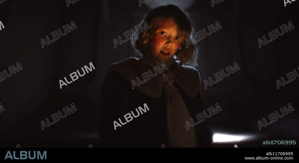 FLORRIE WILKINSON en LA MALDICION DEL QUEEN MARY, 2023 (HAUNTING OF THE QUEEN MARY), dirigida por GARY SHORE. Copyright Imagination Design Works / Fulwell 73.